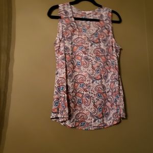 sleeveless print top